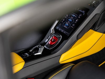 2020 Lamborghini Huracan EVO Base