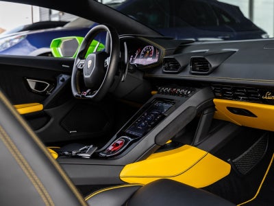 2020 Lamborghini Huracan EVO Base