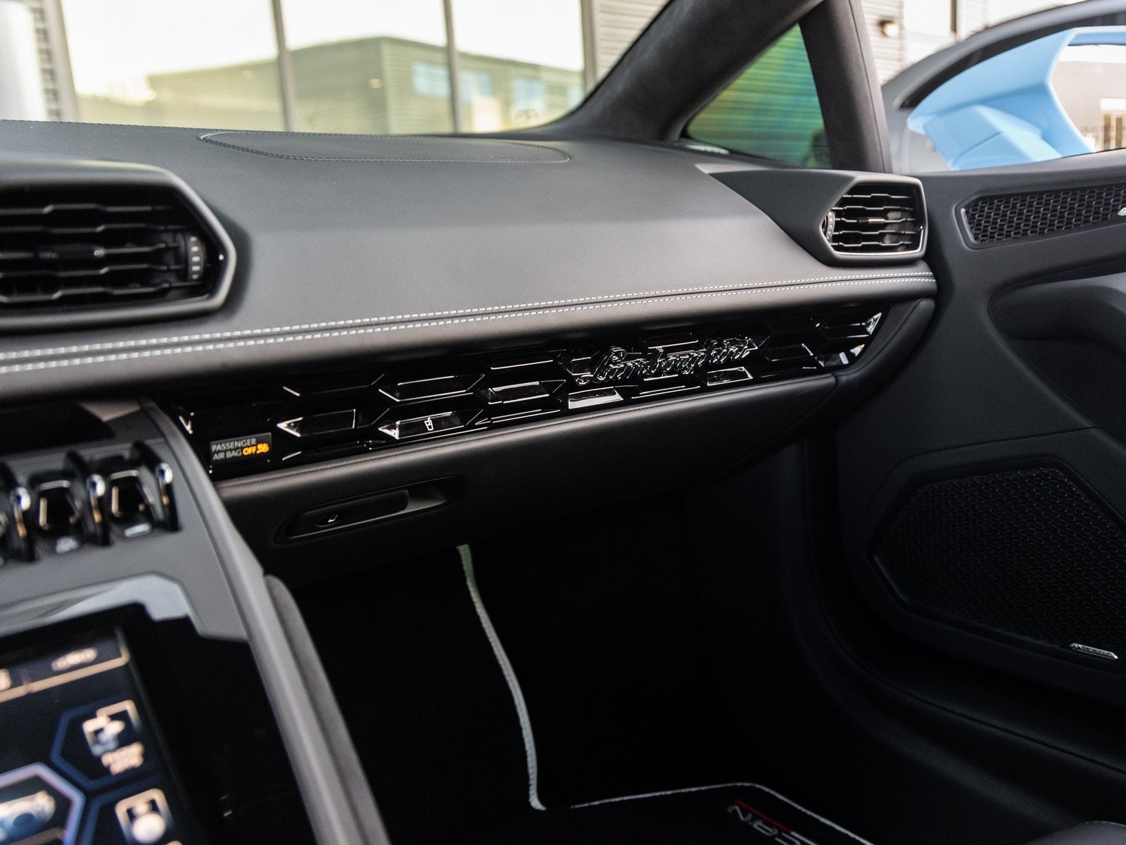 2023 Lamborghini Huracan EVO Base