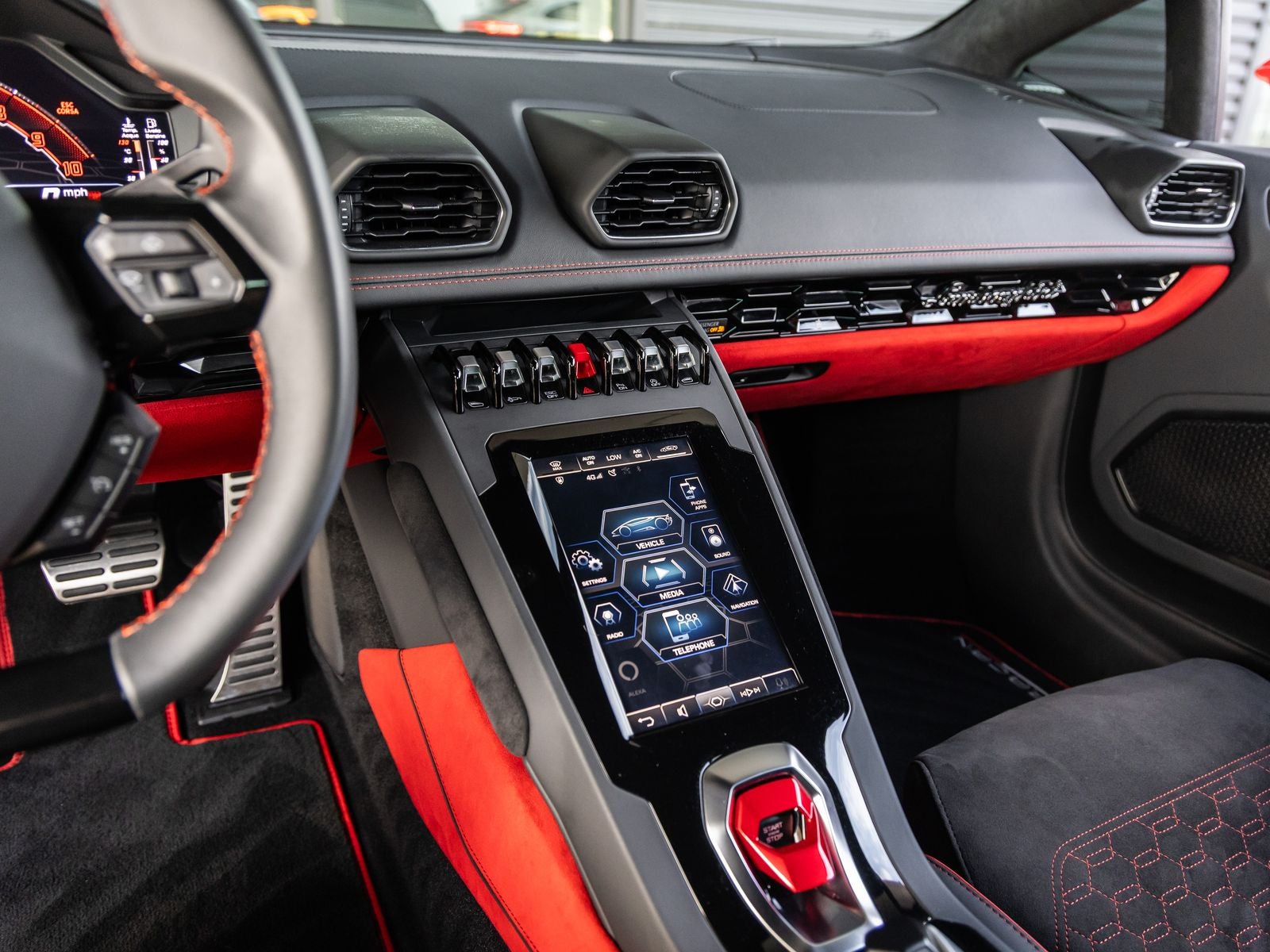 2023 Lamborghini Huracan EVO Base