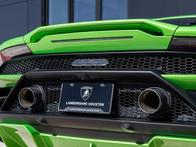 2022 Lamborghini Huracan EVO Base