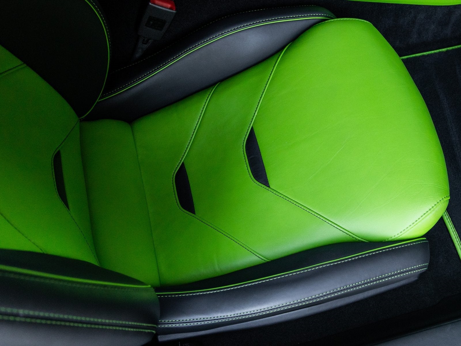 2022 Lamborghini Huracan EVO Base