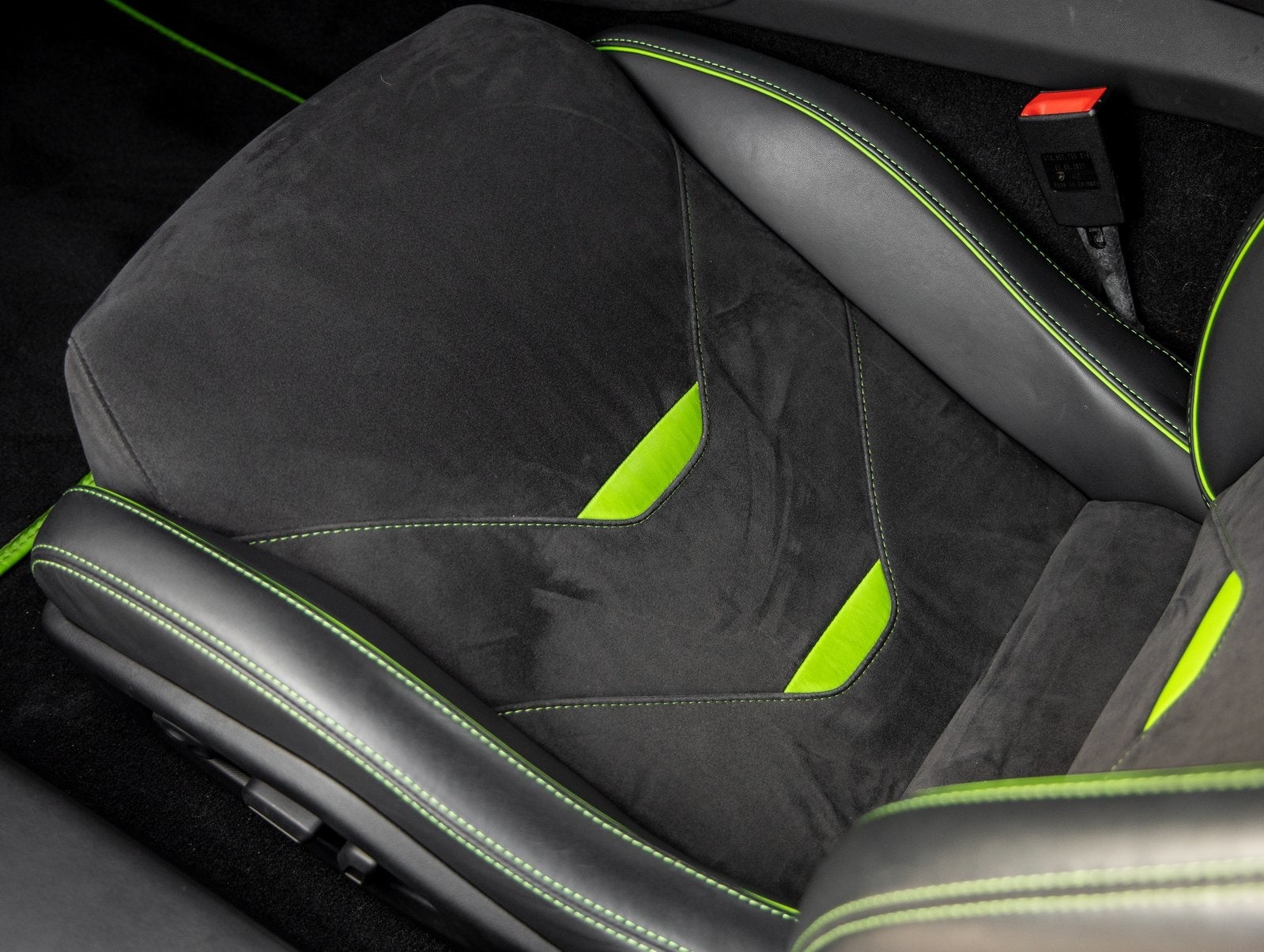 2021 Lamborghini Huracan EVO Base