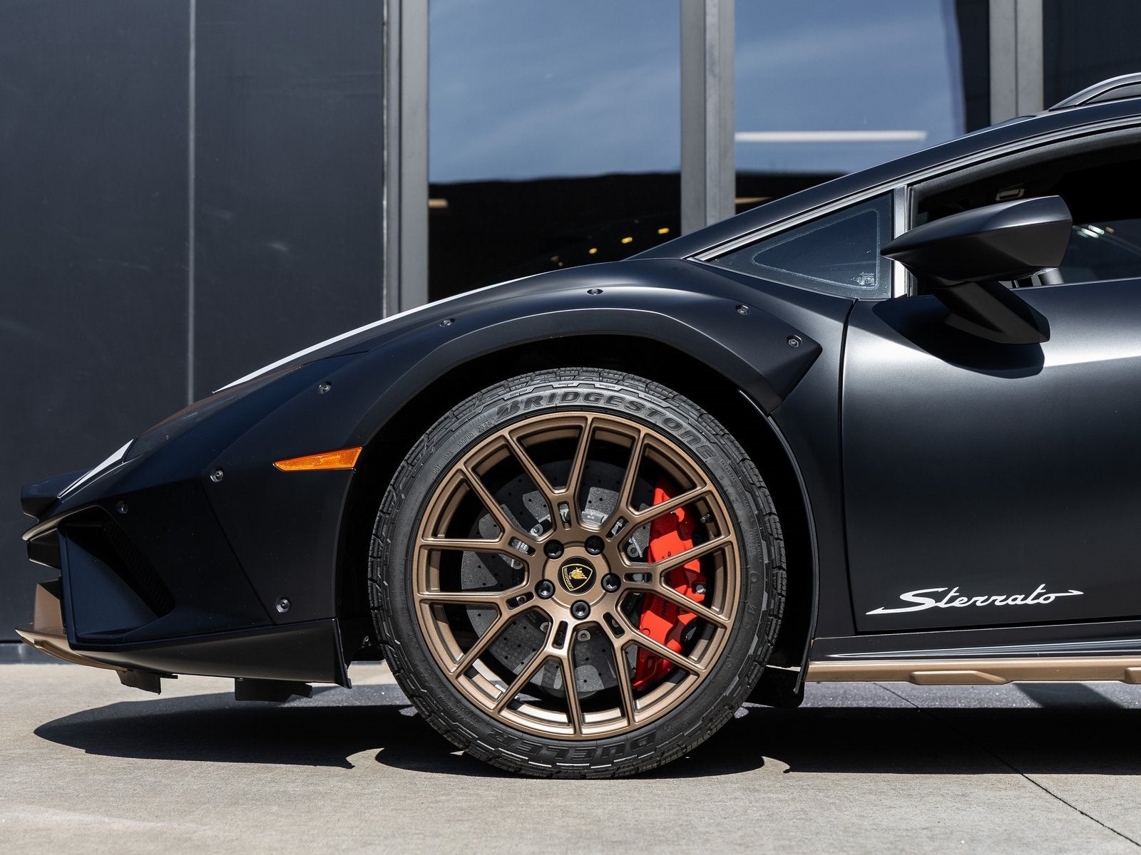 2024 Lamborghini Huracan Sterrato Base