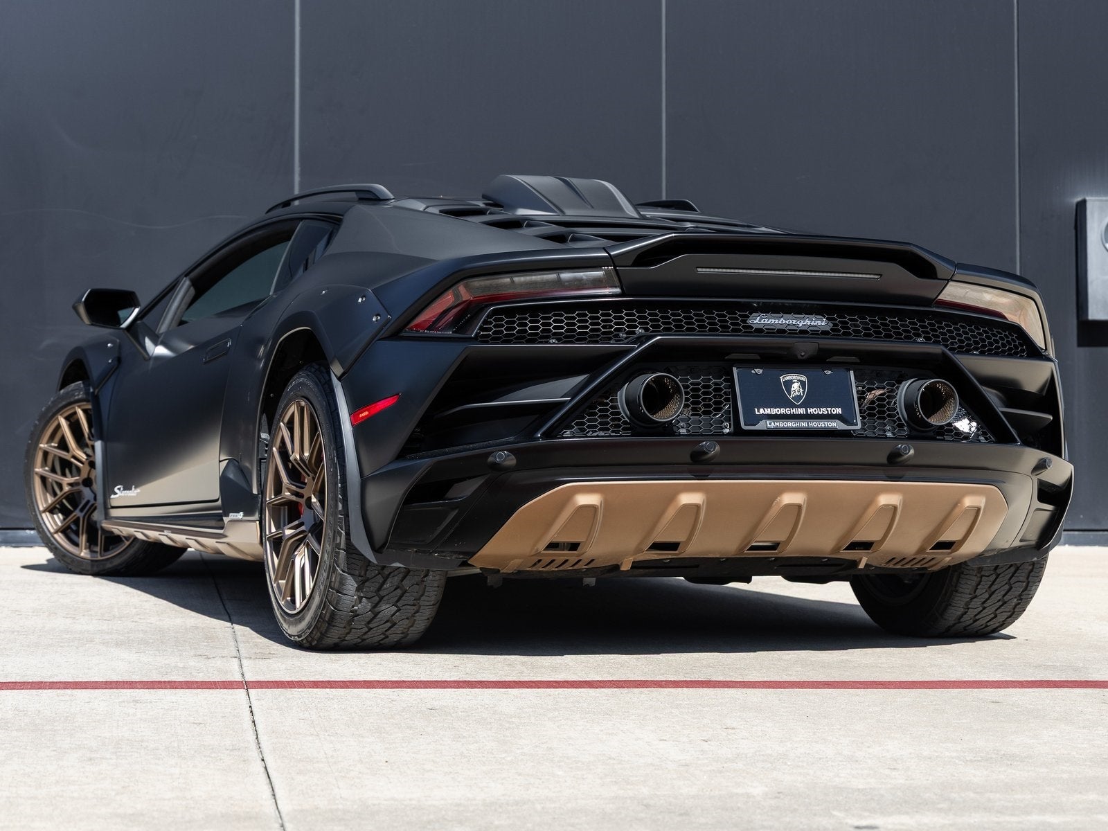 2024 Lamborghini Huracan Sterrato Base