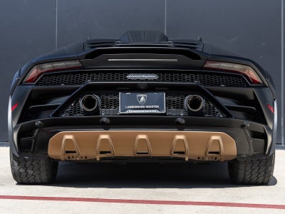 2024 Lamborghini Huracan Sterrato Base