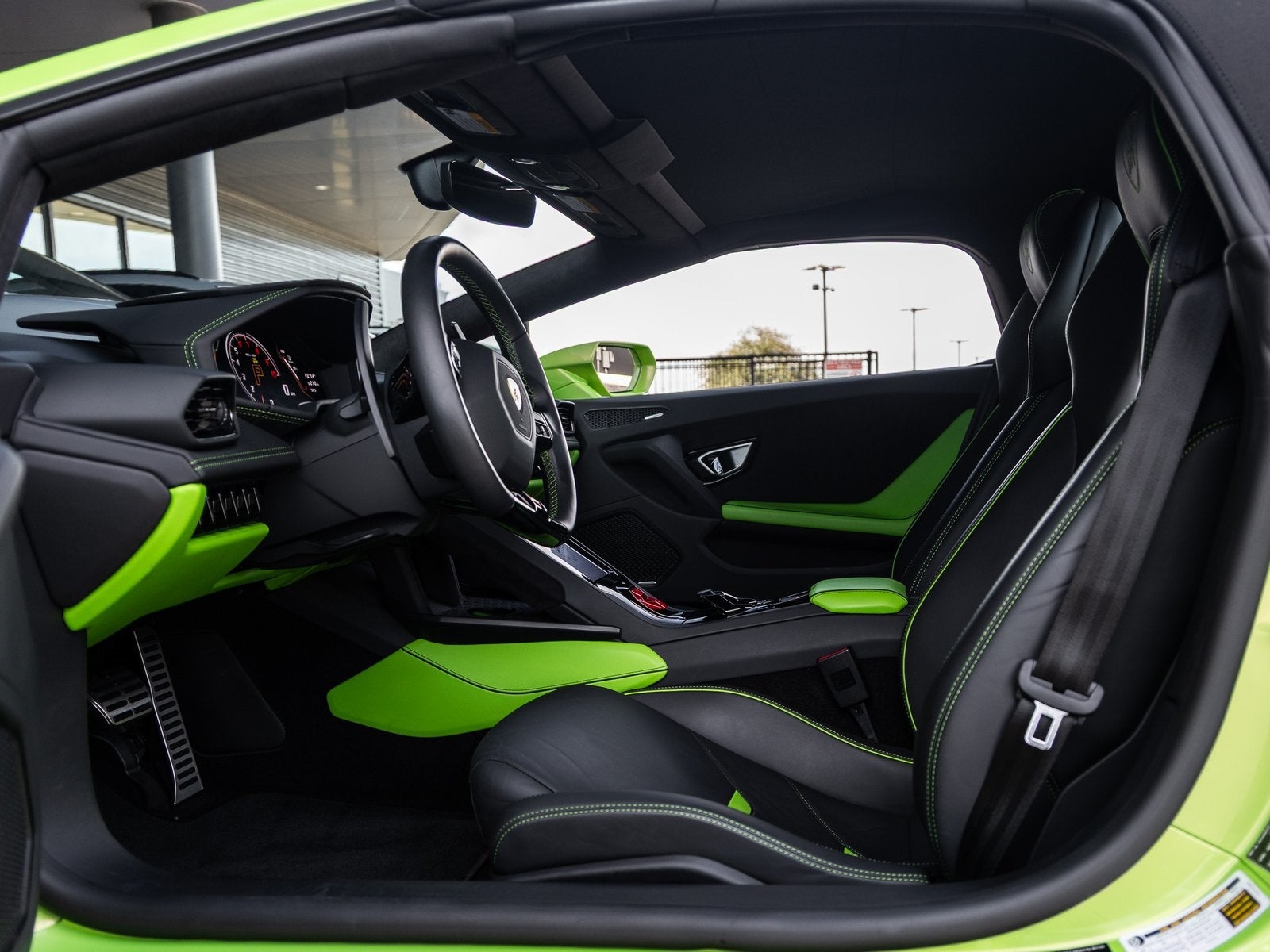 2023 Lamborghini Huracan EVO Base