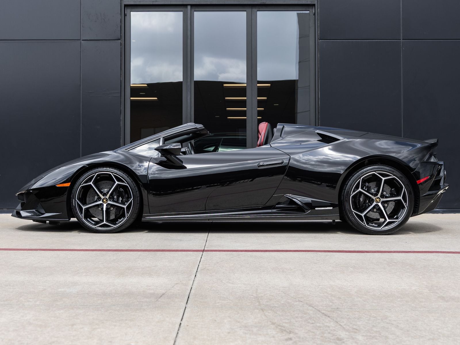 2020 Lamborghini Huracan EVO Base