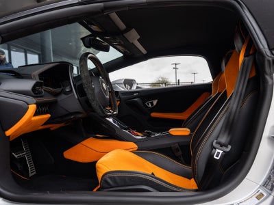 2023 Lamborghini Huracan EVO Base