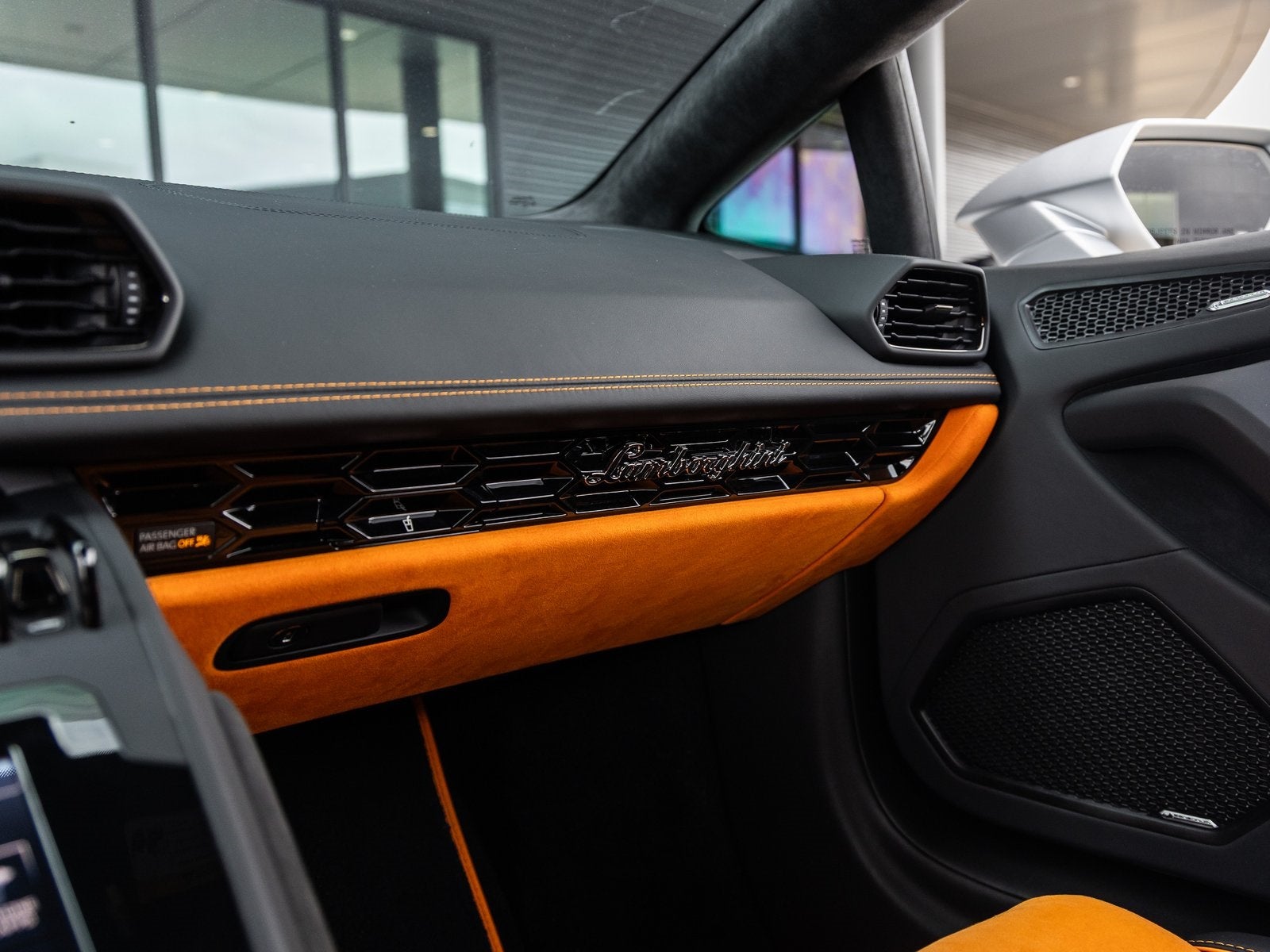 2023 Lamborghini Huracan EVO Base