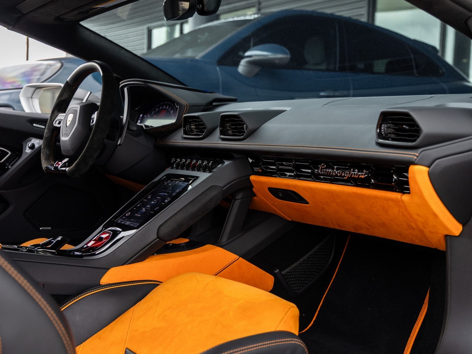 2023 Lamborghini Huracan EVO Base