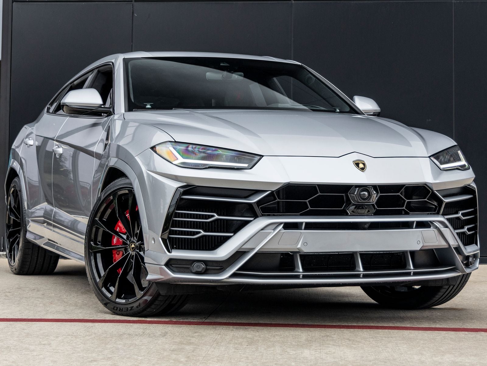 2020 Lamborghini Urus Base