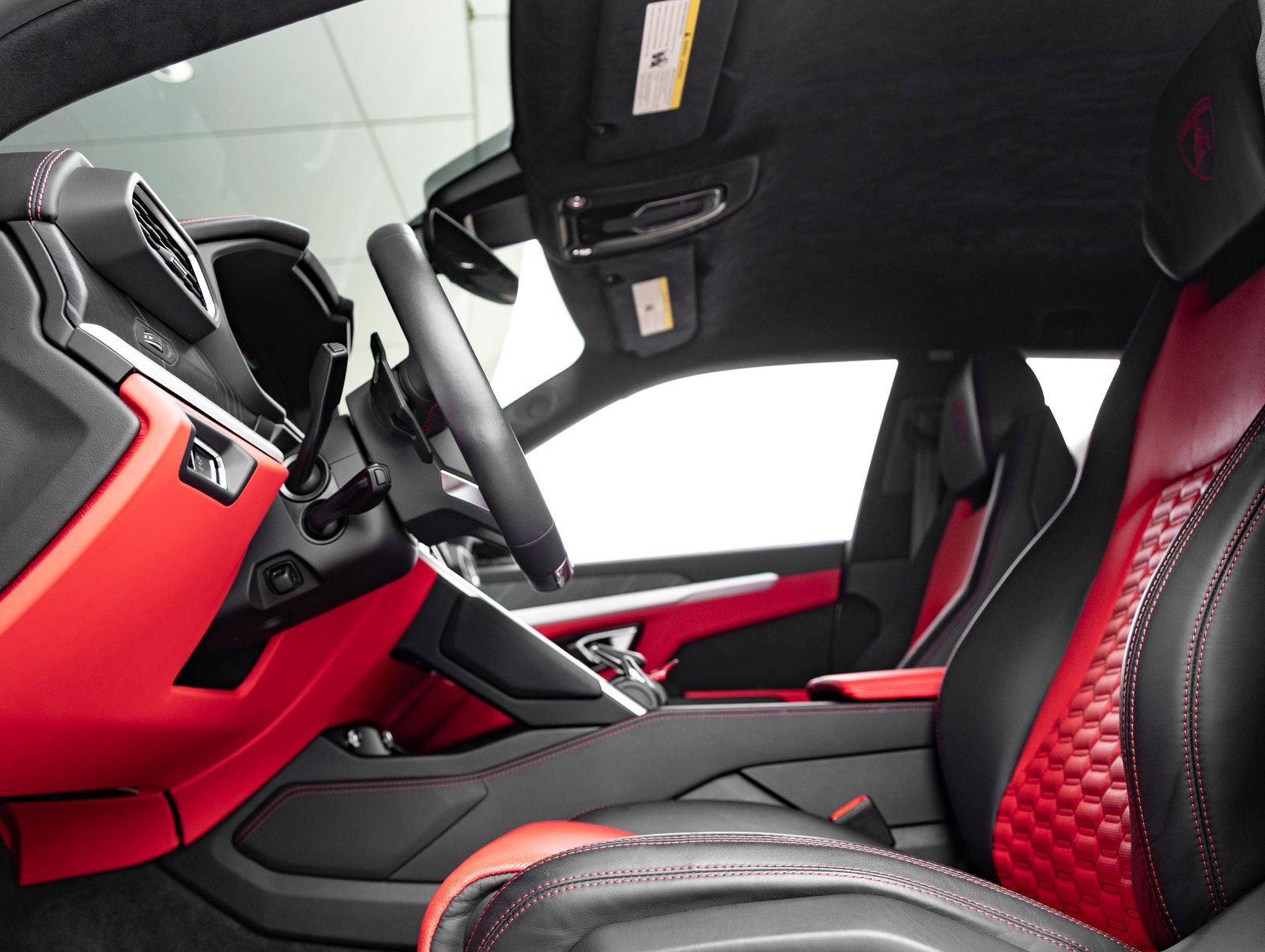 2020 Lamborghini Urus Base