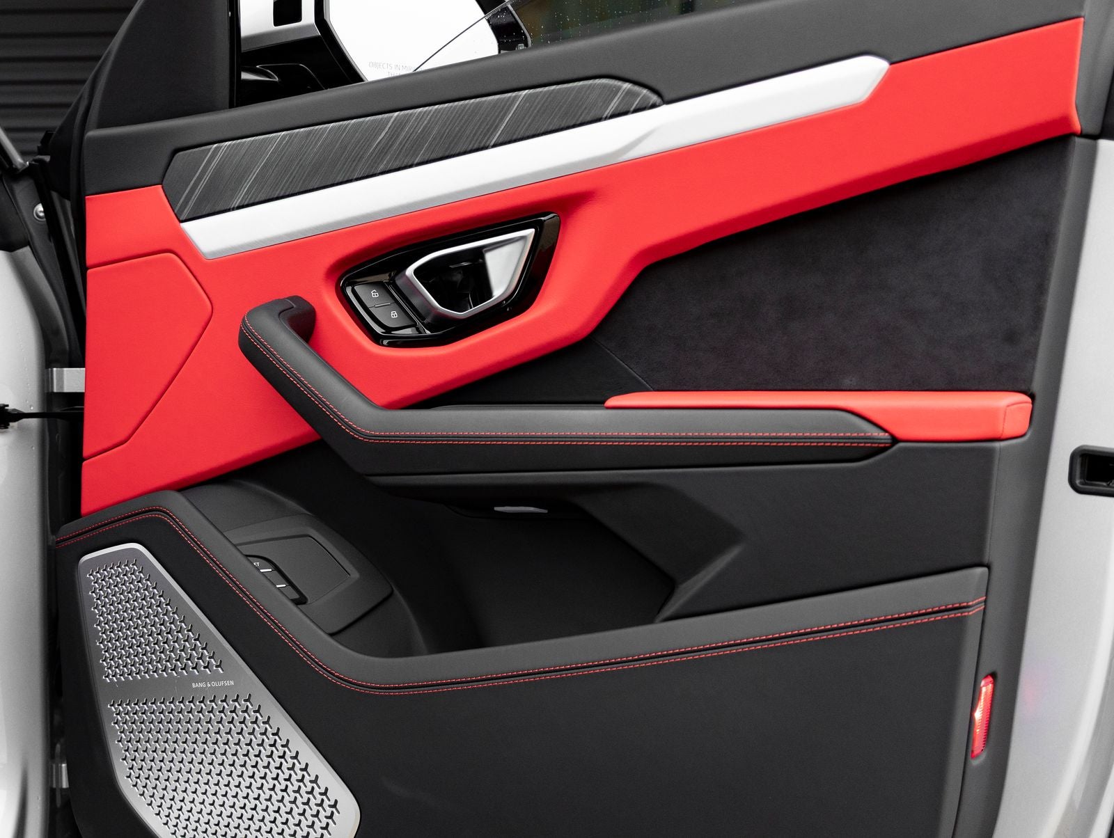 2020 Lamborghini Urus Base