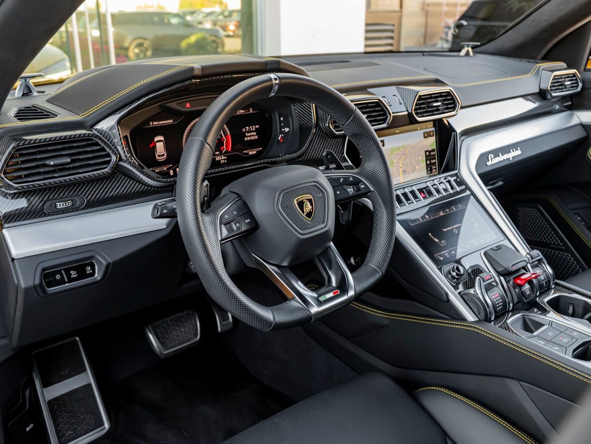2021 Lamborghini Urus Base