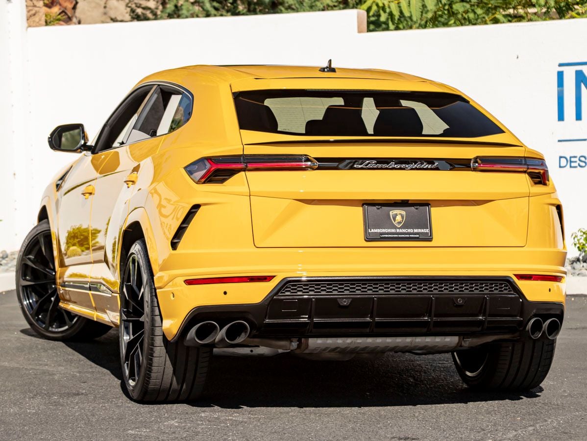 2021 Lamborghini Urus Base