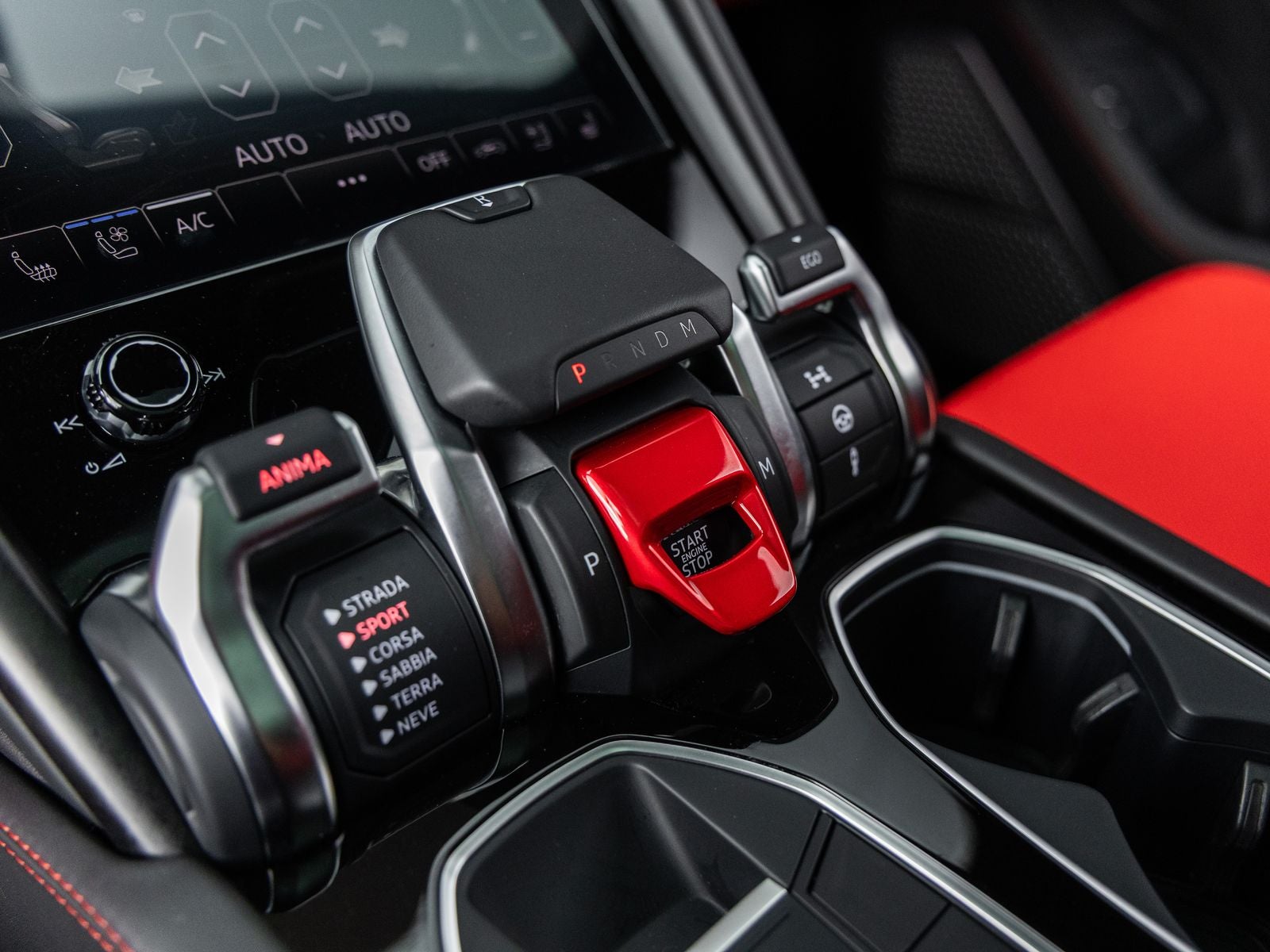 2022 Lamborghini Urus Base