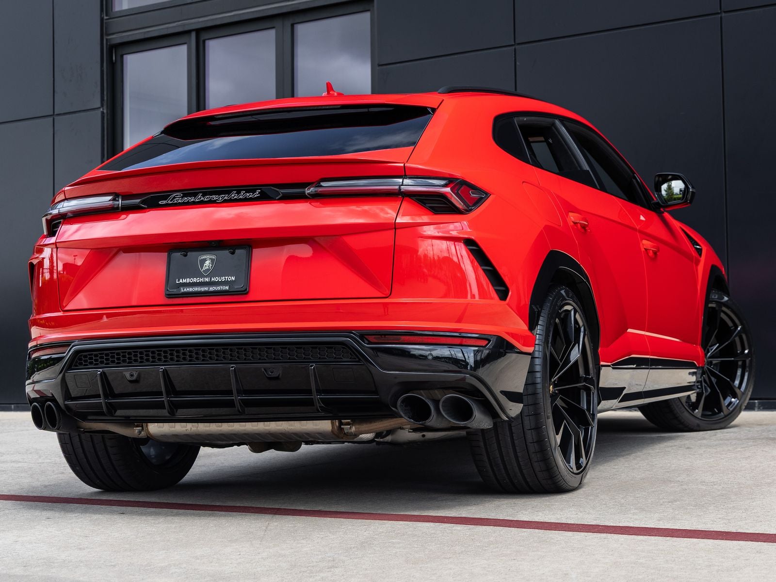 2022 Lamborghini Urus Base