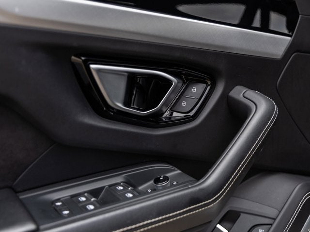 2019 Lamborghini Urus Base