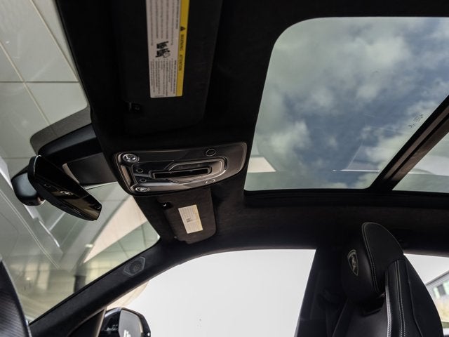 2019 Lamborghini Urus Base