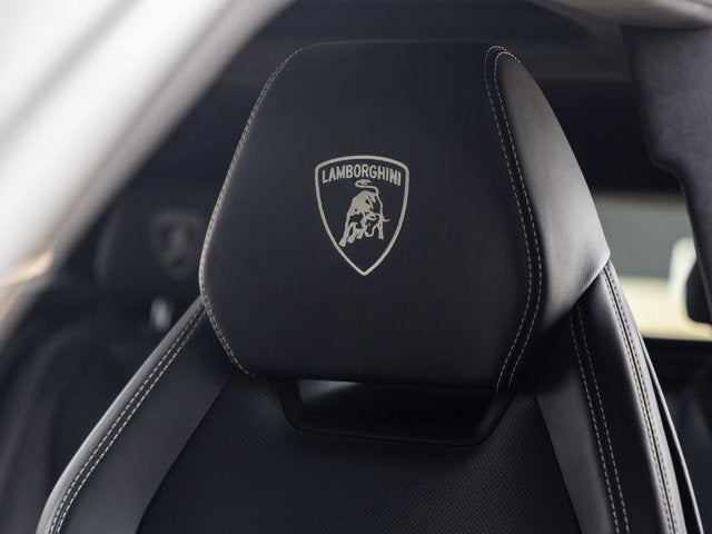 2019 Lamborghini Urus Base