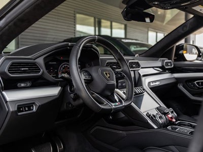 2019 Lamborghini Urus Base