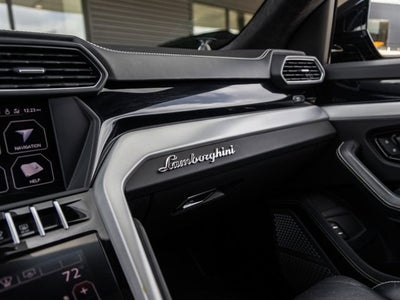 2019 Lamborghini Urus Base