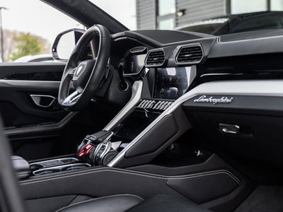 2019 Lamborghini Urus Base