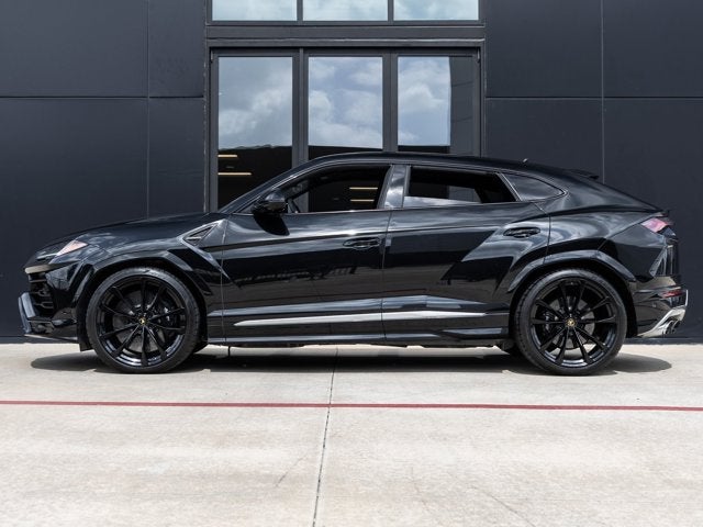 2019 Lamborghini Urus Base