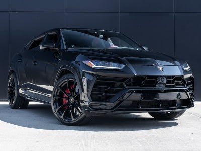 2022 Lamborghini Urus Base