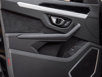 2021 Lamborghini Urus Base