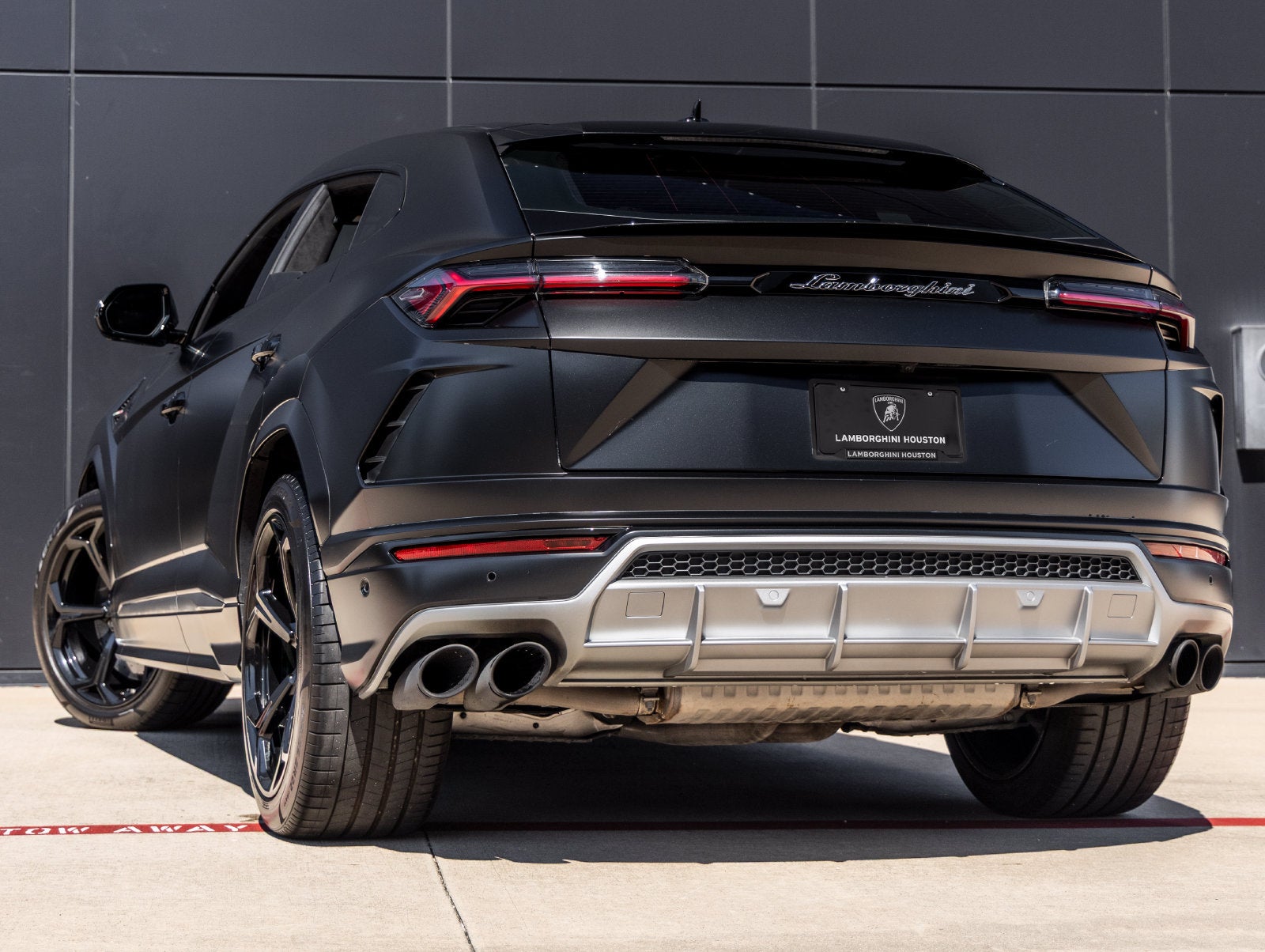 2021 Lamborghini Urus Base