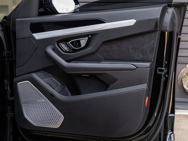 2021 Lamborghini Urus Base