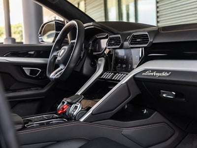 2021 Lamborghini Urus Base