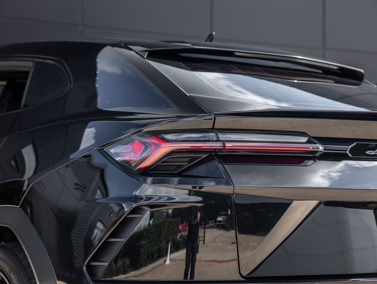 2022 Lamborghini Urus Base