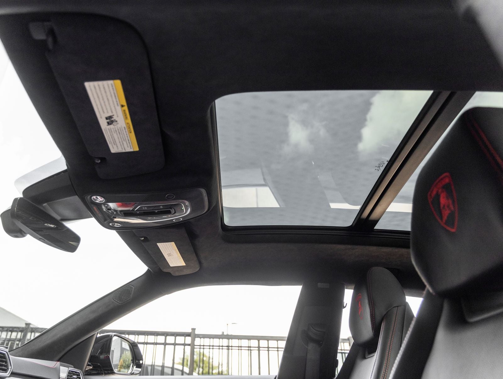 2022 Lamborghini Urus Base