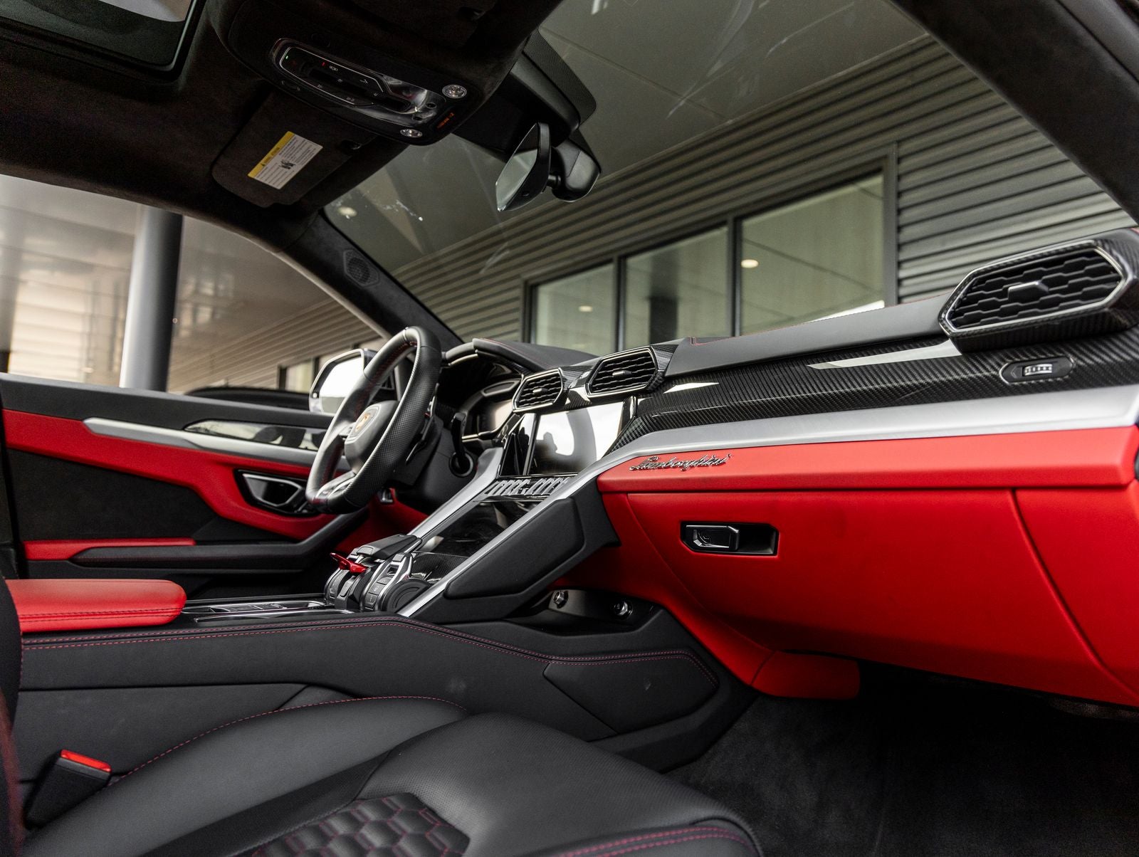2022 Lamborghini Urus Base