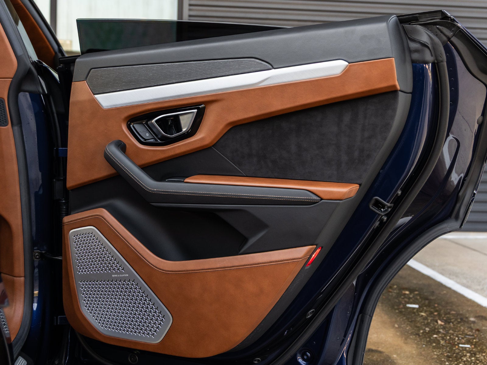 2021 Lamborghini Urus Base