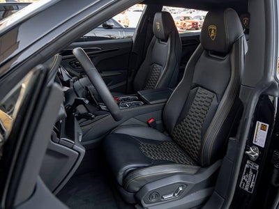 2024 Lamborghini Urus S