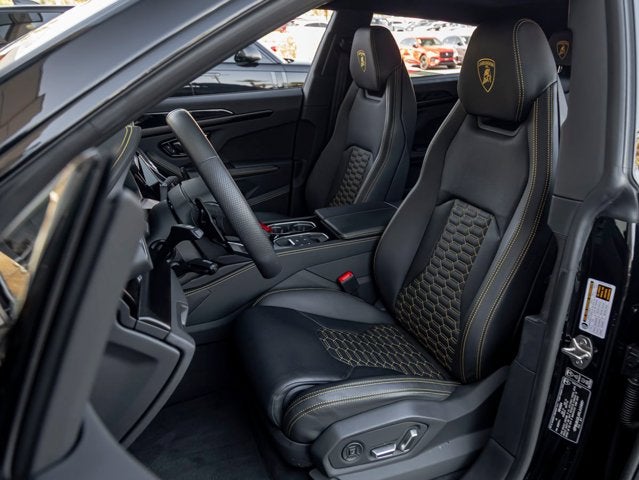 2024 Lamborghini Urus S