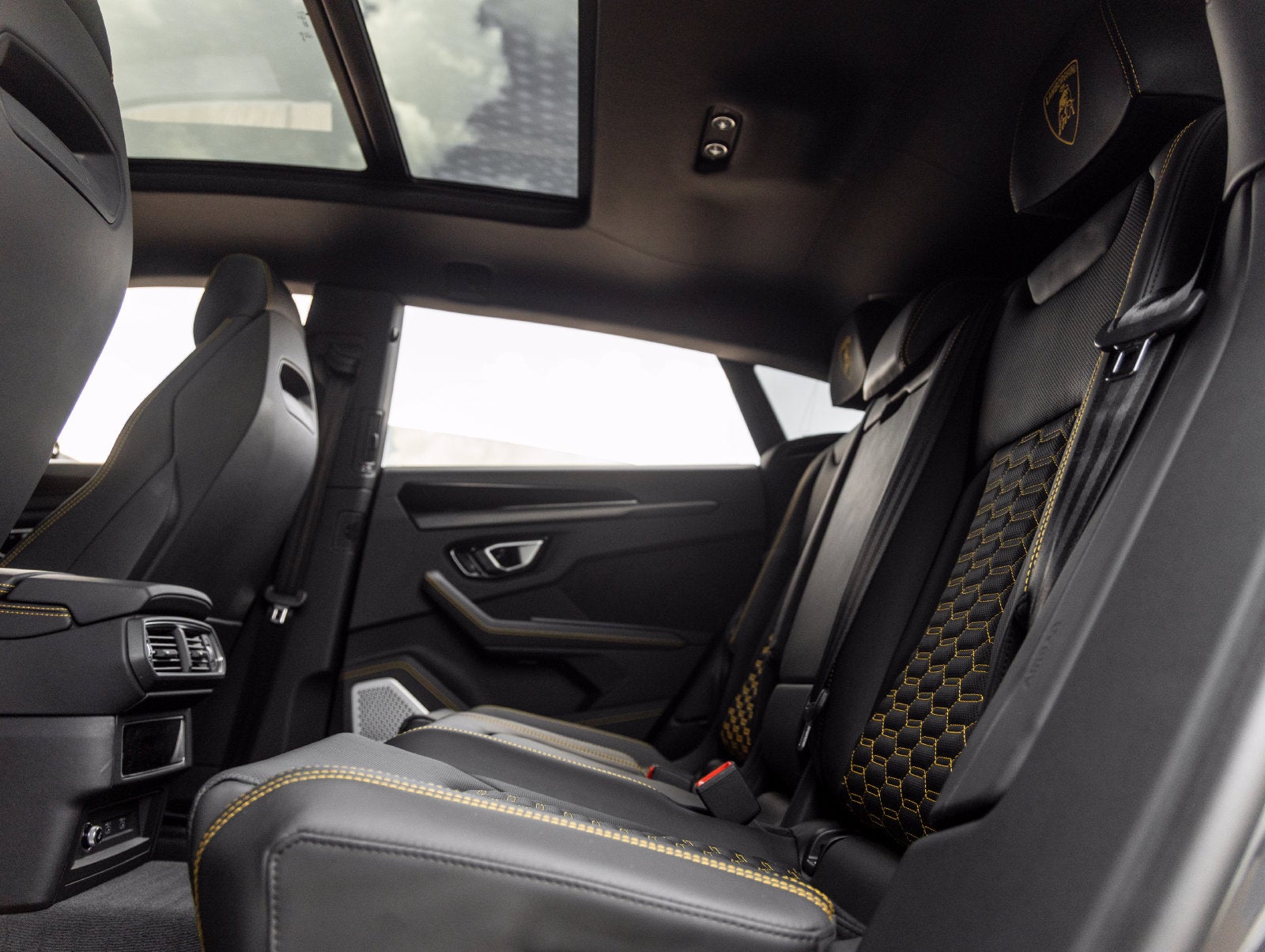 2024 Lamborghini Urus S