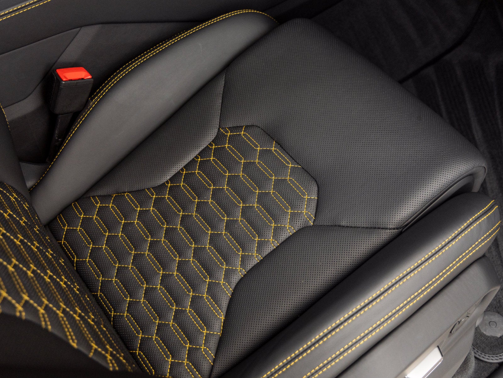 2024 Lamborghini Urus S