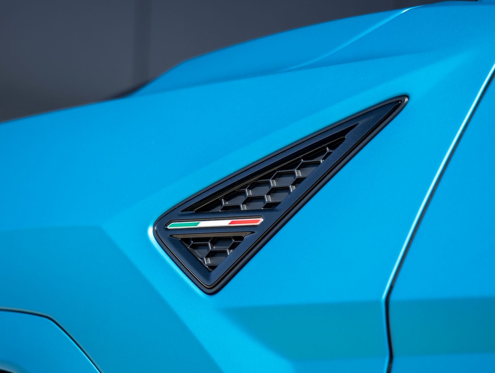 2024 Lamborghini Urus S