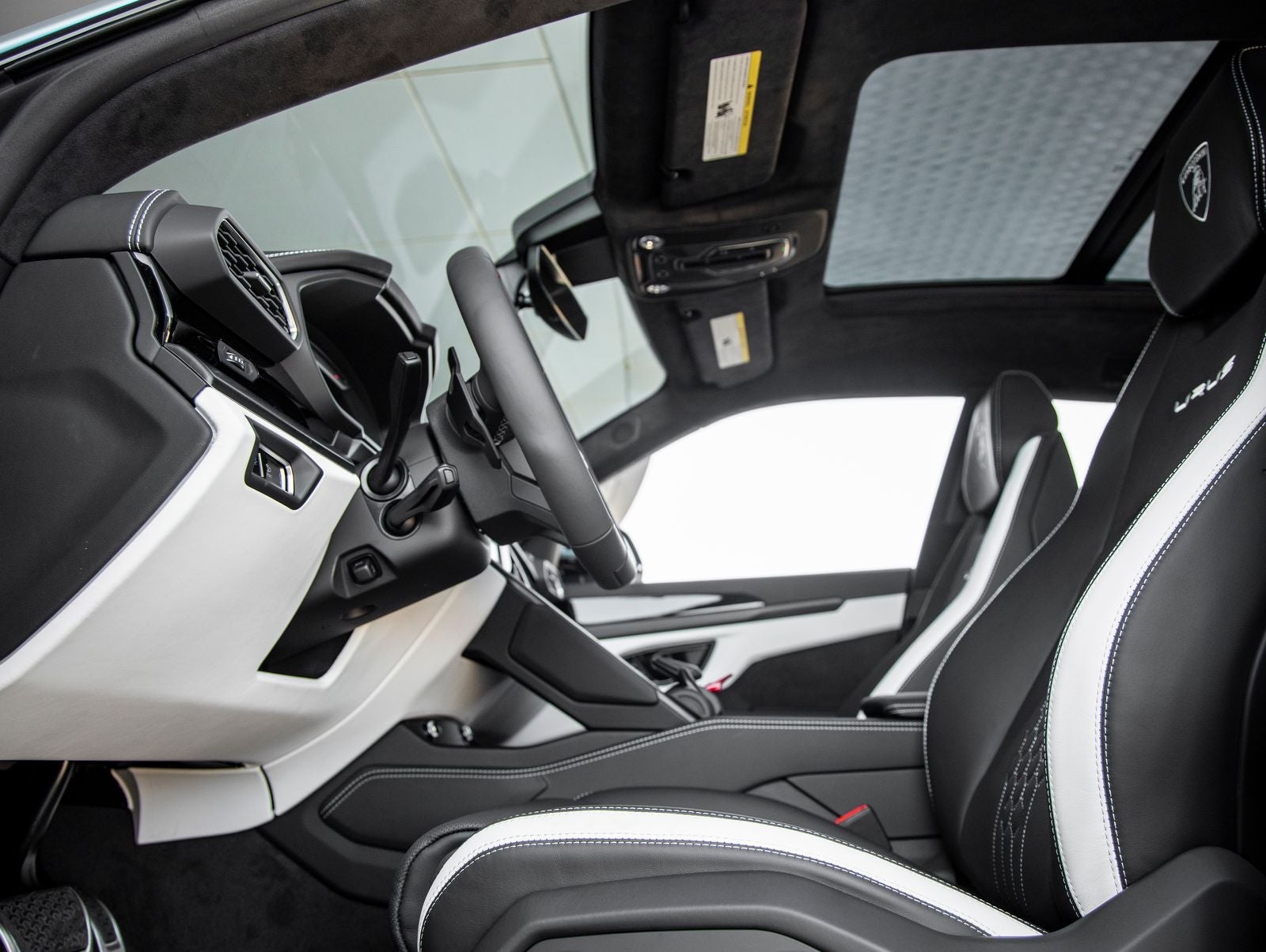2024 Lamborghini Urus S