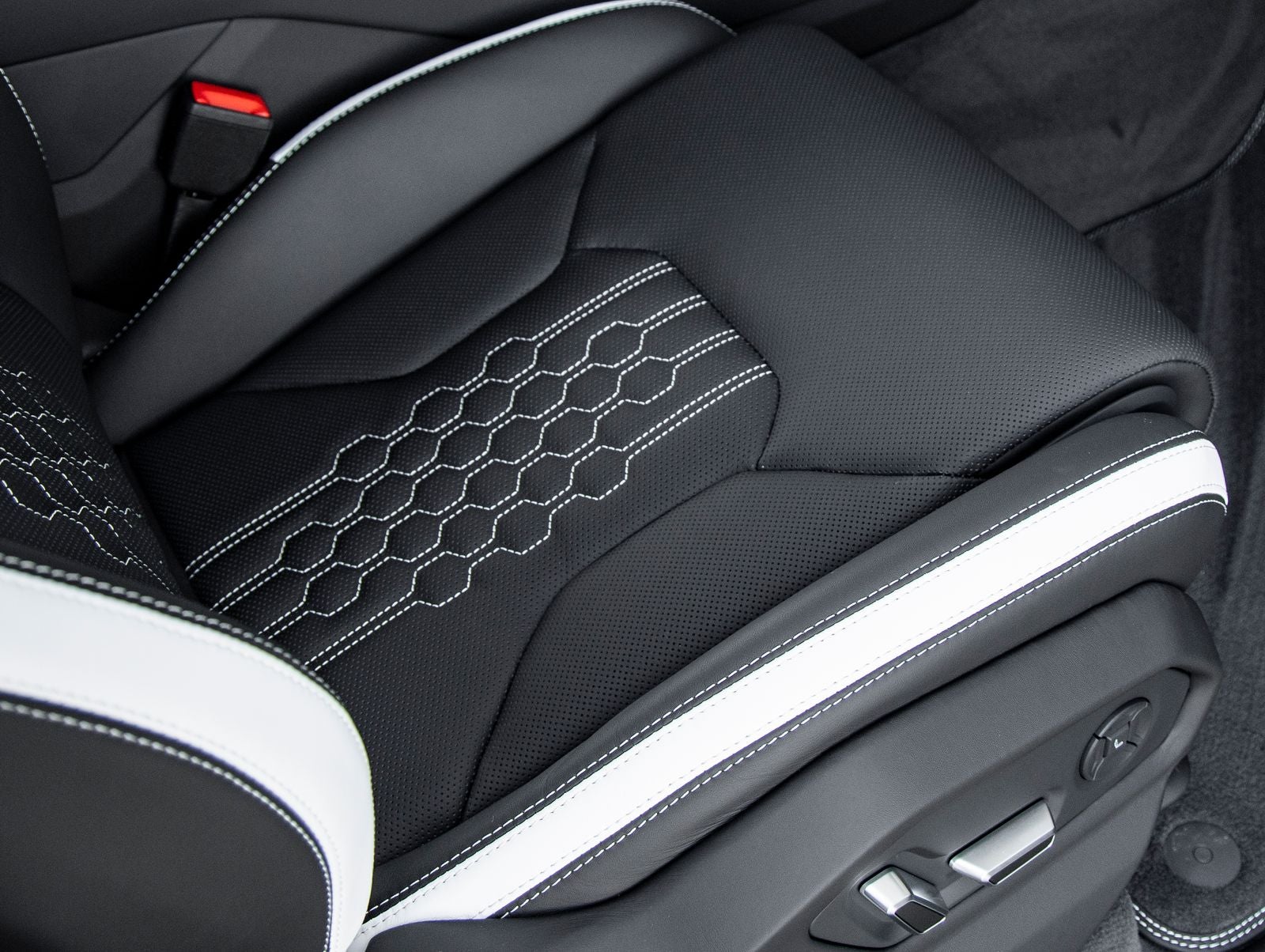 2024 Lamborghini Urus S