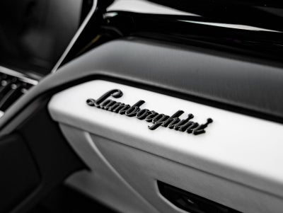 2024 Lamborghini Urus S