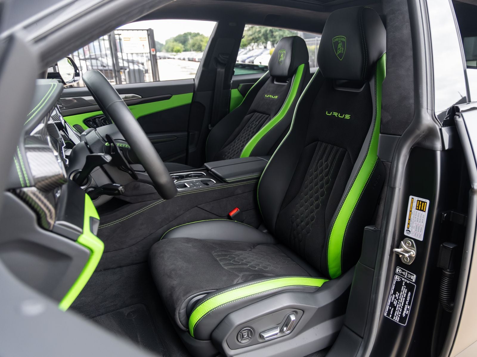 2023 Lamborghini Urus S