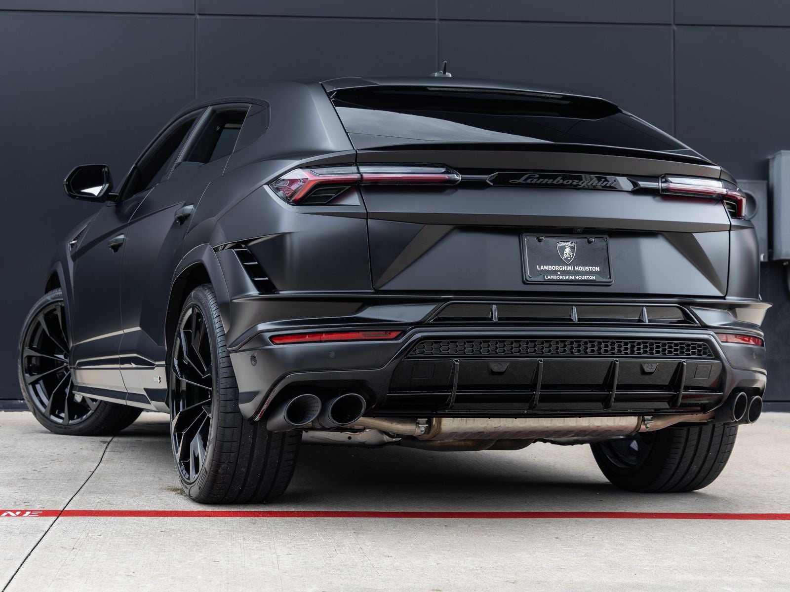 2023 Lamborghini Urus S