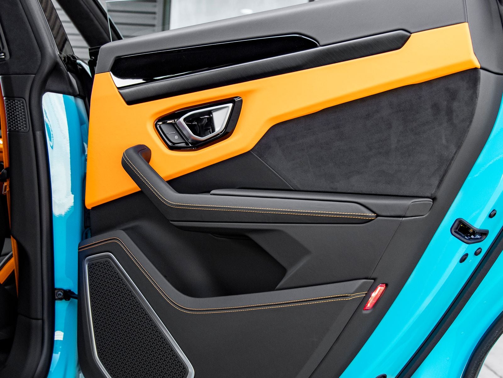 2024 Lamborghini Urus S