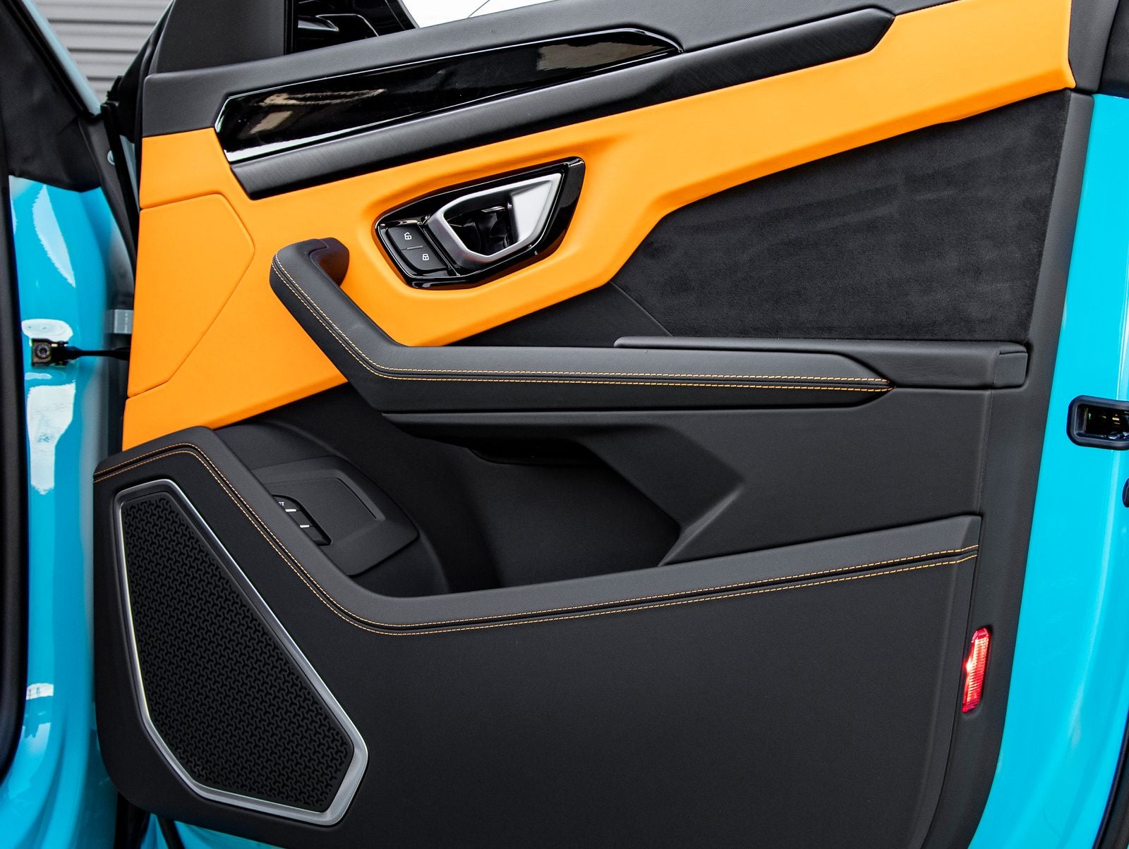 2024 Lamborghini Urus S